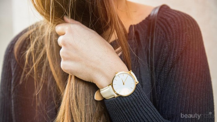 Jam Tangan Kamu Berembun? Eits.. Jangan Sedih, Ini Cara Sederhana Menghilangkannya