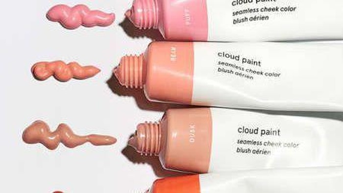 Dua Shade Baru dari Glossier Cloud Paint Cocok untuk Semua Skintone!