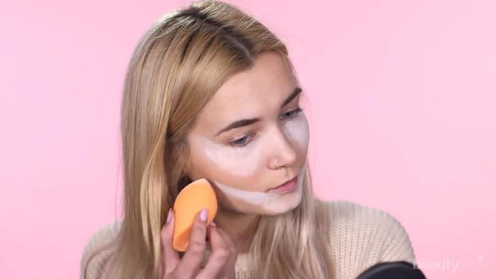 Serupa dengan Baking Tapi Beda, Pelajari Lebih Dalam Tentang Teknik Make Up Sandbagging Yuk!