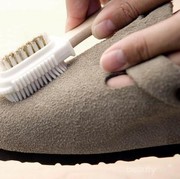 [FORUM] Bagaimana membersihkan sepatu yang bahannya beludru ya?