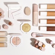 Ini Dia Review dan 3 Hal yang Membuat Fenty Beauty Begitu Disukai Banyak Wanita!