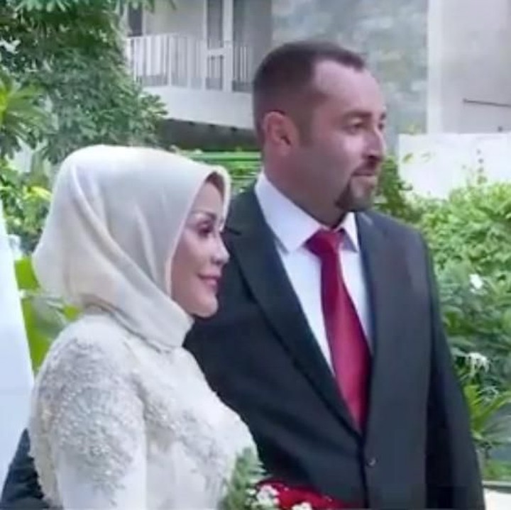 <p>Selamat menempuh hidup baru dan semoga bahagia, Ema dan Baba Mustafa. (Instagram @vickyprasetyo777)</p>