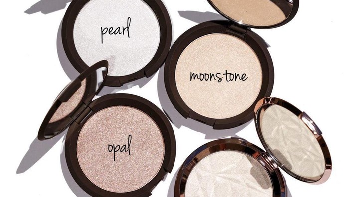 Review Becca Shimmering Skin Perfector Pressed Highlighter yang Super Fenomenal Itu!
