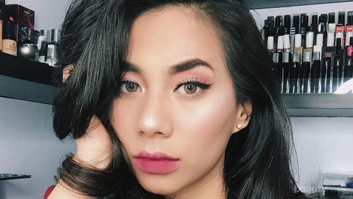 Trend Make Up Mata Ini Paling Populer di 2017, Kamu Sudah Coba yang Mana?