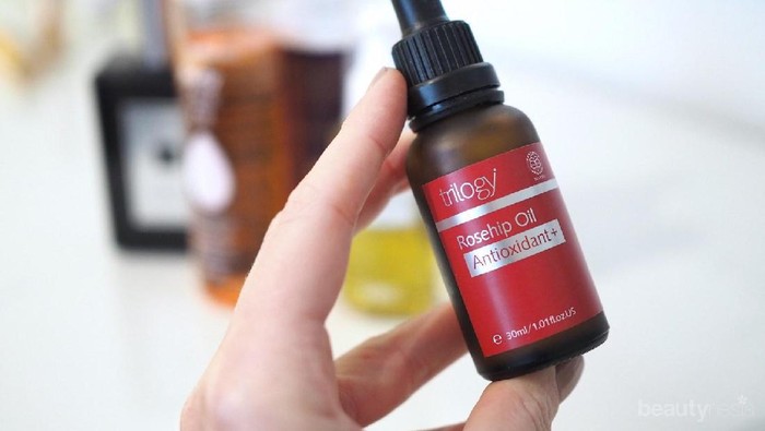 Lawan Penuaan Dini dan Jerawat di Wajah dengan Trilogy Rosehip Oil, yuk!