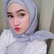 [FORUM] Makeup yang cocok buat hijabers tuh natural atau bold sih?