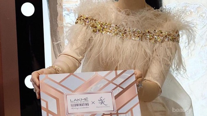 #NEWS Gandeng Sharini, LAKME Luncurkan The New and Limited Edition LAKME Illuminating Ramadhan Makeup Collection
