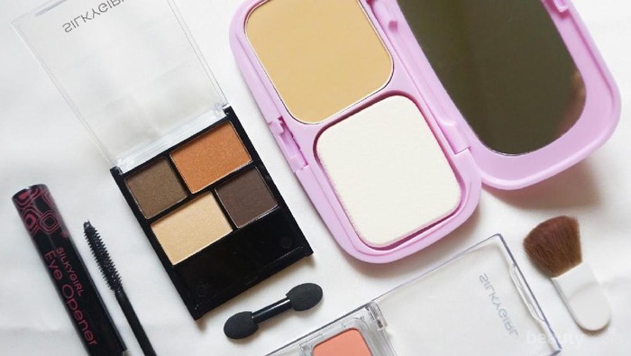 #NEWS Inilah Produk Make Up Silky Girl yang Wajib Masuk dalam Makeup Bag Kamu, Ladies!