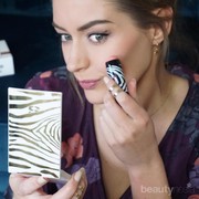 Review Sisley Paris Phyto-Blush Twist, Creamy Stick Blush yang Selembut Powder Blush!