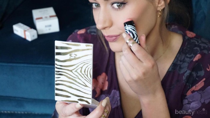 Review Sisley Paris Phyto-Blush Twist, Creamy Stick Blush yang Selembut Powder Blush!
