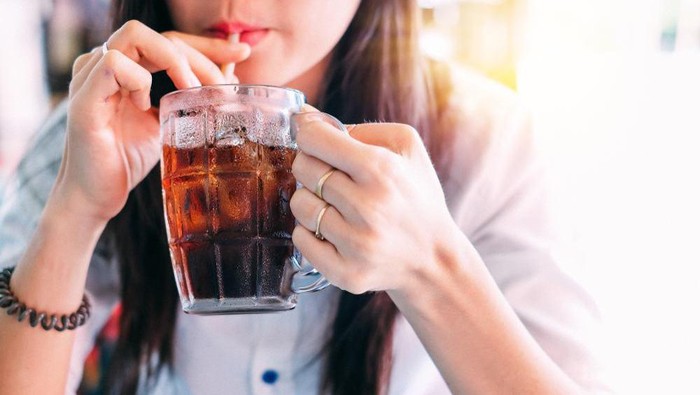 [FORUM] Minum soda saat menstruasi itu bahaya gak yaa?
