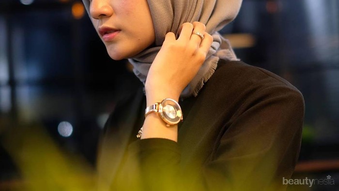 Bagaimana Sih Perawatan Rambut untuk Hijabers Berambut Keriting? Ini Tipsnya!