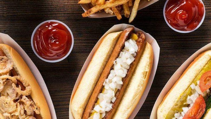Mau Tahu Tempat Hot Dog Paling Enak dan Lezat di Jakarta? Ini Pilihan Rekomendasinya untuk Kamu