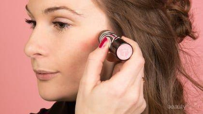 Sisley Phyto-Blush Twist, Mewarna Sekaligus Merawat dan Membuat Wajah Glowing