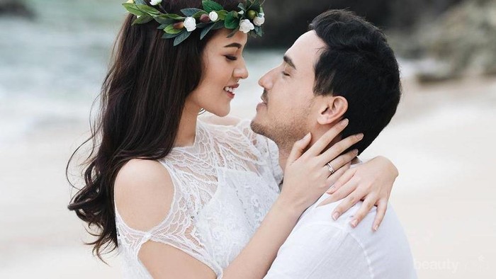 Happy Couple, Ini Dia Tips Cermat Merencanakan Honeymoon Romantis yang Hemat!