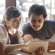 [FORUM] Kamu tipe yang senang posting hubungan bersama pacar di sosmed atau nggak?