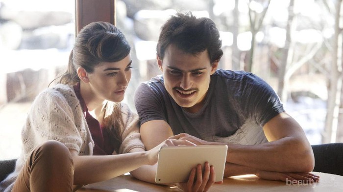 [FORUM] Kamu tipe yang senang posting hubungan bersama pacar di sosmed atau nggak?