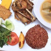 Jangan Mengaku Pecinta Kuliner Kalau Belum Coba Bebek Pak Ndut Ini!