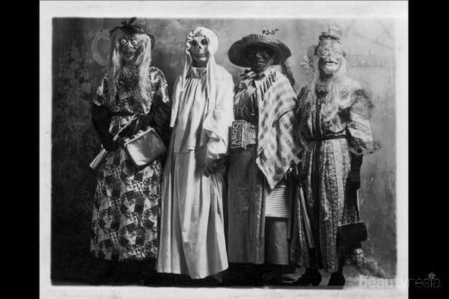 Koleksi Foto Kostum  Halloween Paling Seram dari Tahun 1900 