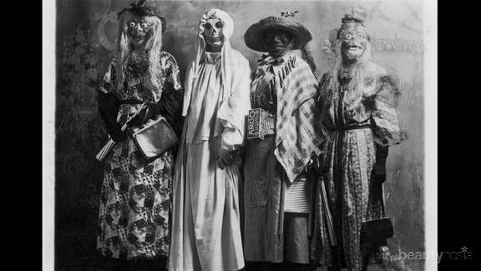 Koleksi Foto Kostum Halloween Paling Seram dari Tahun 1900-an Ini Dijamin Bikin Merinding!