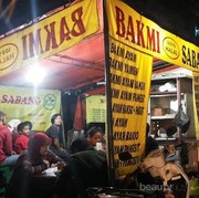 [FORUM] Malu Nggak Sih Makan di Tempat Kaki Lima Gitu Guys?