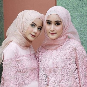 Mewah dan Elegan, Ini Tutorial Hijab Pesta untuk Para Hijabers Berwajah Bulat