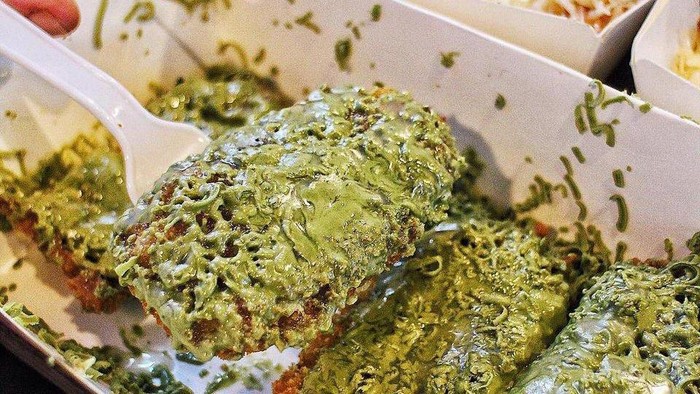 Buat yang Ngaku Kekinian, Setuju Enggak Kalau 5 Kuliner Ini Lagi Hits Banget di Jakarta?