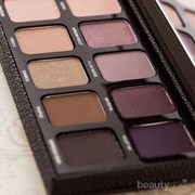 Yuk, Coba Laura Mercier Artist's Eye Palette untuk Kombinasi Warna Eyeshadow yang Lebih Elegan dan Cantik