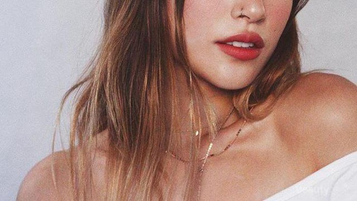 Ini Trik Sekaligus Tutorial untuk Bikin Riasan Smokey Eye di Mata Sipit, Mau?