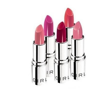 #NEWS Silky Girl Moisture Rich Lipcolor, Lipstik yang Melembapkan dan Menutrisi!