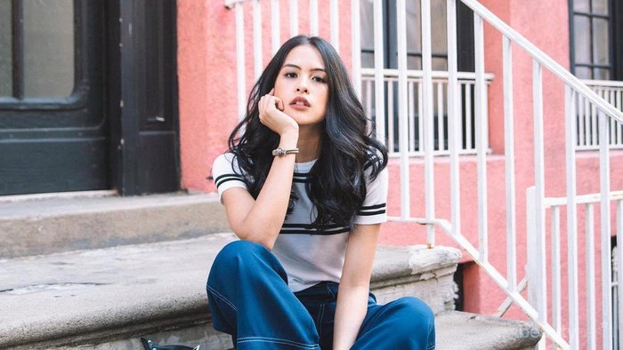 Mau Memikat Gebetanmu? Ini Gaya Fashion Wanita yang Paling Disukai Pria!