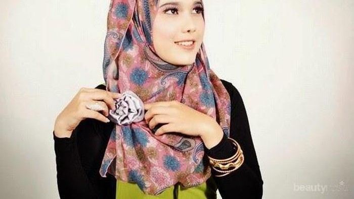 [FORUM] Masih Zaman Nggak Sih Pakai Bros di Hijab?
