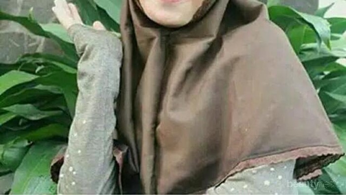 [FORUM] Kalo cuma ke supermarket, pede pake jilbab bergo aja gak?