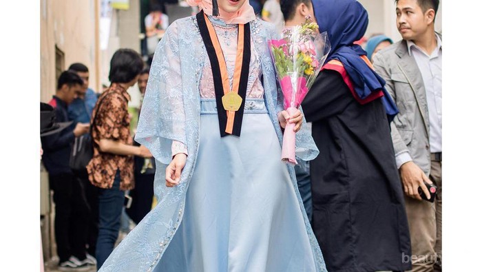 [FORUM] Alternatif Selain Pakai Kebaya Saat Wisuda