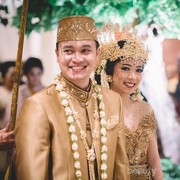 [FORUM] Dalam hukum Islam, apakah wanita perlu membiayai pernikahan?