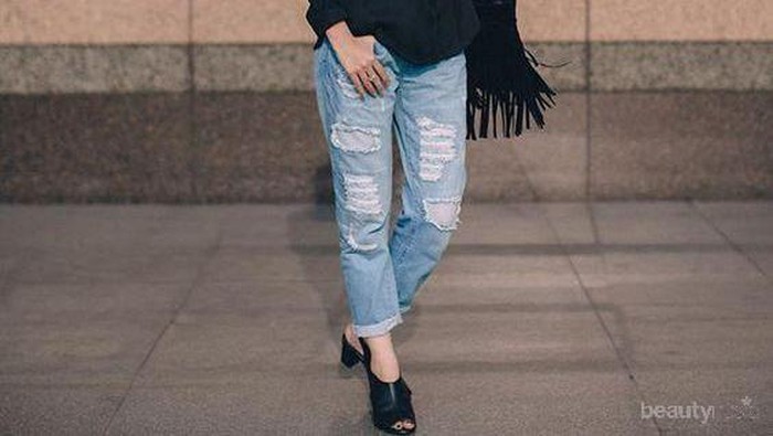 Ternyata 4 Hal Ini Bisa Jadi Penyebab Mengapa Hijab Bau Saat Dipakai