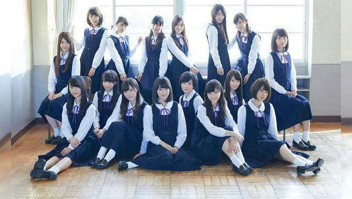 [FORUM] Dear, sekolah kamu melarang pakai flat shoes gak?