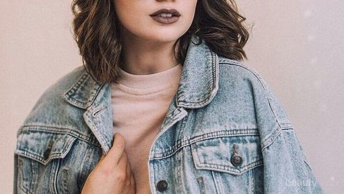 Kamu Menggunakan Kacamata? 4 Pilihan Model Rambut Ini Paling Cocok Untukmu