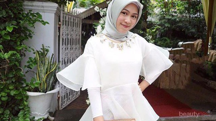 4 Tips Padu Padan Flare Blouse untuk Kamu Para Hijabers!