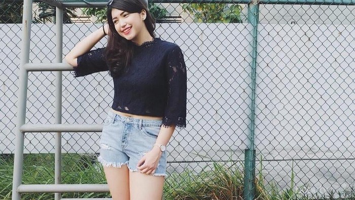 Fashion Hacks, Cara Bikin Celana Jeans Lama dan Rusak Supaya Bisa Dipakai Lagi