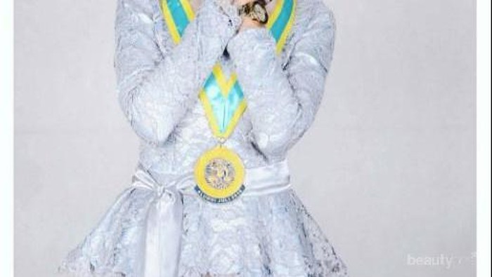 Jangan Salah Pilih! Ini Dia Rekomendasi Bahan Hijab yang Bisa Jadi Pilihan Hijab Wisudamu