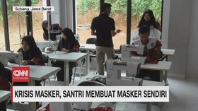 VIDEO: Krisis Masker, Santri Membuat Masker Sendiri