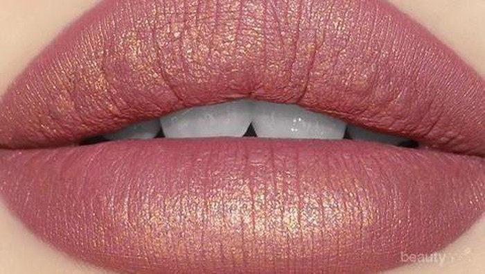 Ingin Mencerahkan Bibir Hitam dan Membuatnya Merona? Ini Dia Rekomendasi Produknya! Ingin Mencerahkan Bibir Hitam dan Membuatnya Merona? Ini Dia Rekomendasi Produknya!
