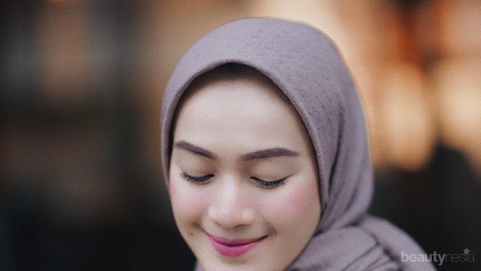 [FORUM] Telat Bangun Pagi, Kosmetik apa yang biasa dipakai?