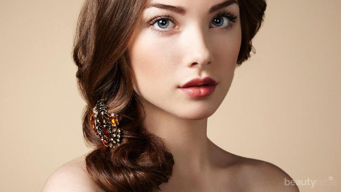 Bingung Gaya Makeup yang Cocok untuk ke Pernikahan Mantan? Kamu Bisa Coba Gaya Makeup Ini, Ladies!