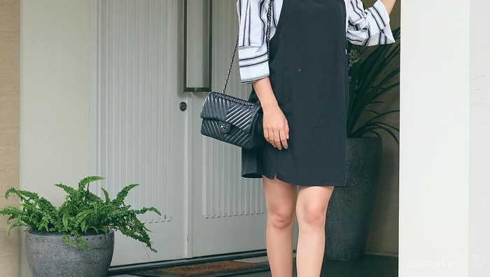 Tren Mini Sling Bag di Kalangan Artis Ini Dijamin Bikin Tampilan Makin Hits di Akhir 2017!