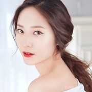 [FORUM] Bagi-bagi Tips Pakai Lipstik Merah Agar Tahan Lama