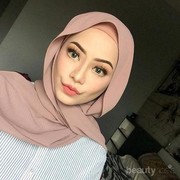 [FORUM] Warna hijab apa ya yang bikin jadi terlihat cerah?