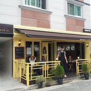 Buat Anak Surabaya, Ini Pilihan Tempat Makan untuk Mahasiswa yang Harganya Murah Meriah!