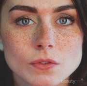 [FORUM] Punya freckless di wajah, baiknya ditutupi makeup ga?